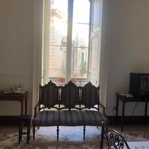 palazzo-bernardini.lecce-hotels.com/
