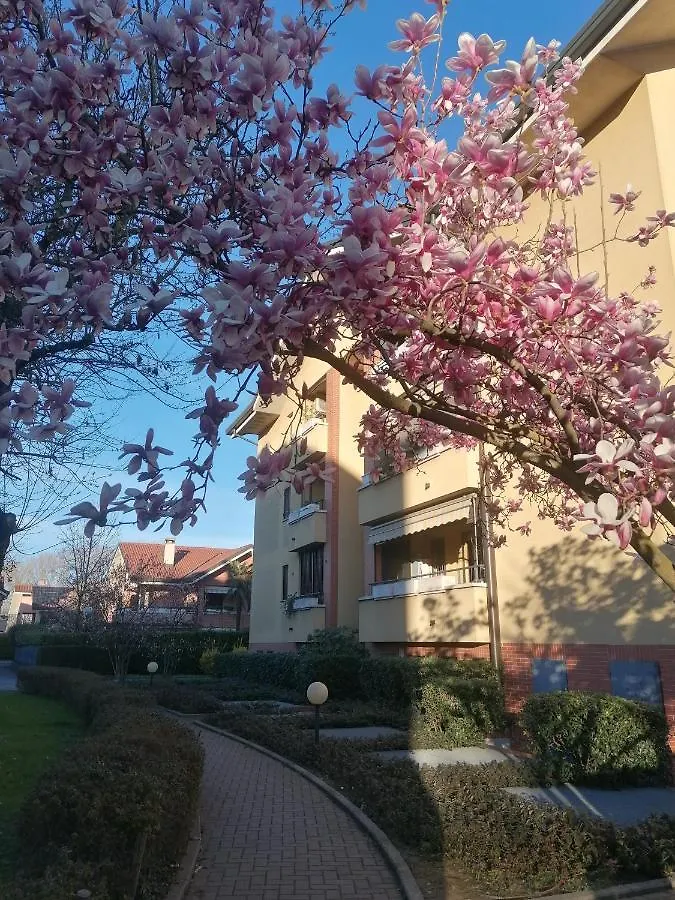 Pensjonat La Casa Blu- Forum Di Assago, Ospedale Humanitas, Milanofiori, Ieo Rozzano