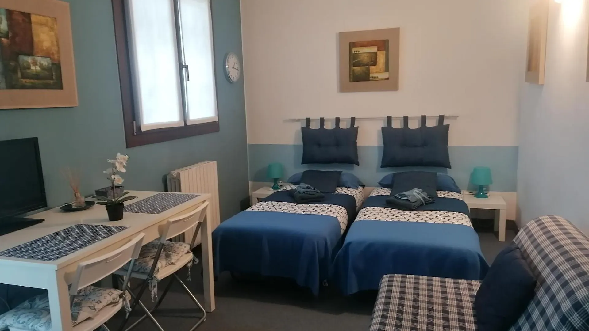 Pensjonat La Casa Blu- Forum Di Assago, Ospedale Humanitas, Milanofiori, Ieo Rozzano